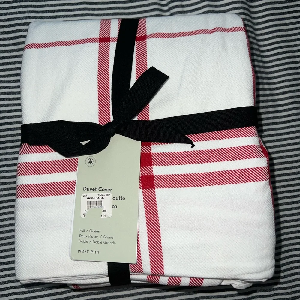 NWT West Elm Farmhouse Cottage Plaid Red White Queen Duvet Cover